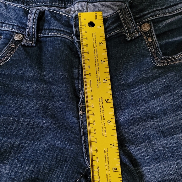 Grace in LA Jeans - Picture 5 of 14